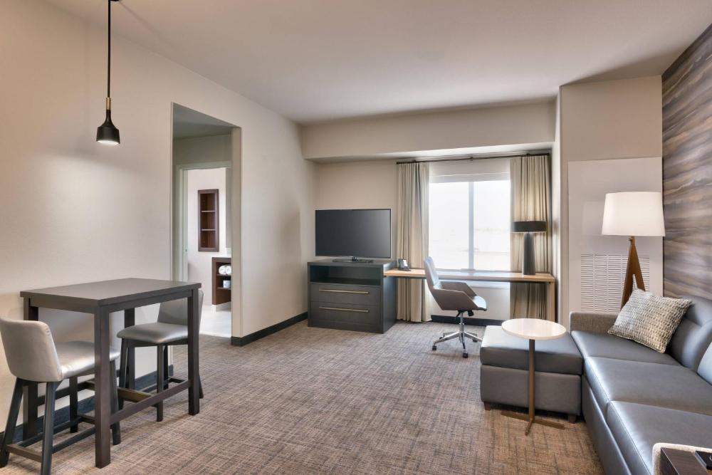 1 Bedroom Suite, 1 King, Sofa bed interior